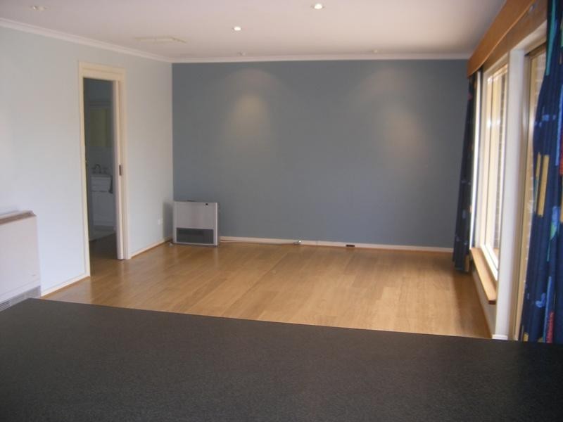 12 Hedgerow Crescent, Hallett Cove SA 5158