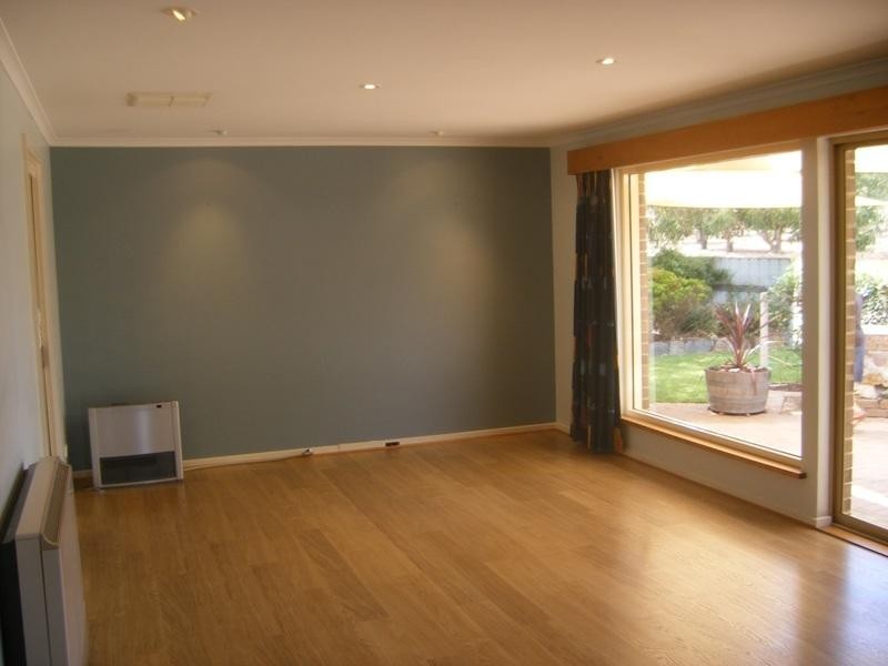 12 Hedgerow Crescent, Hallett Cove SA 5158