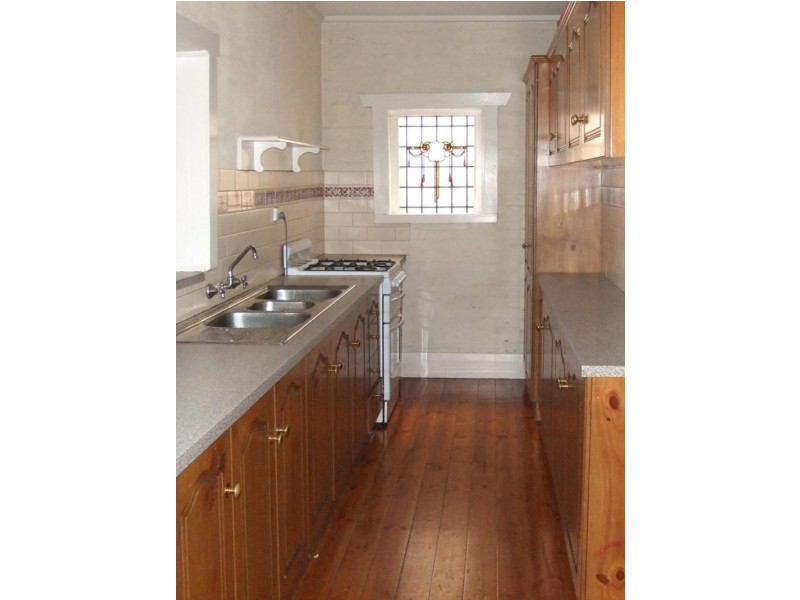 31 Ebor Ave, Mile End SA 5031