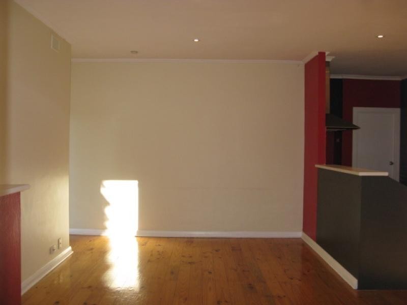 18 McCann Ave, Glenelg North SA 5045