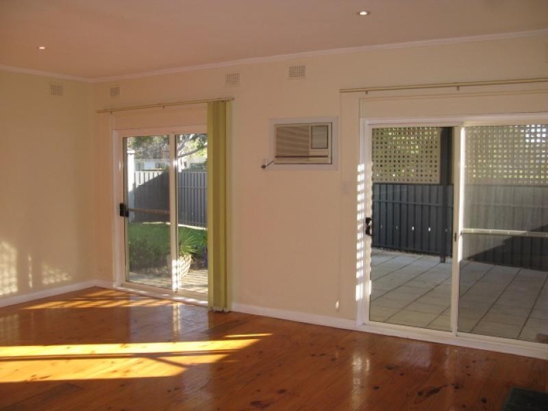 18 McCann Ave, Glenelg North SA 5045