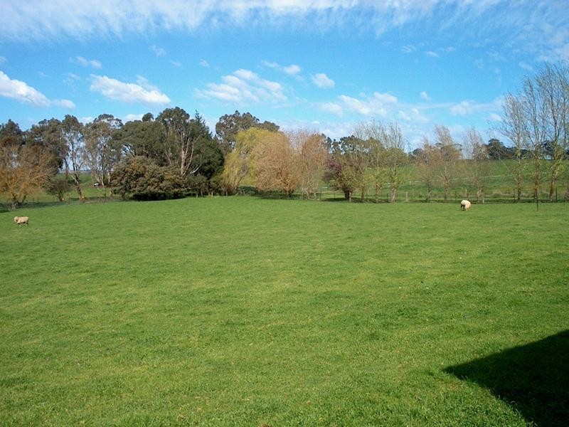 Lot 100/- Onkaparinga Valley Road, Woodside SA 5244