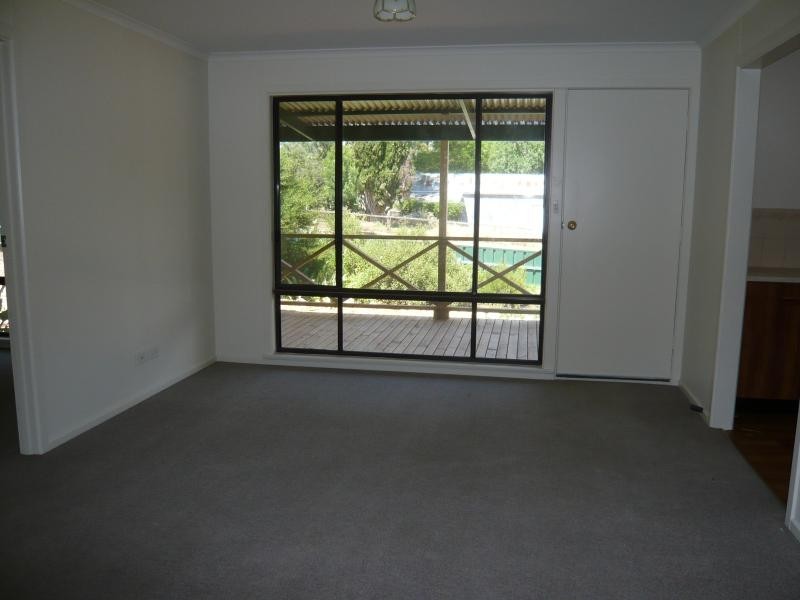 7 showground Road, Mount Pleasant SA 5235