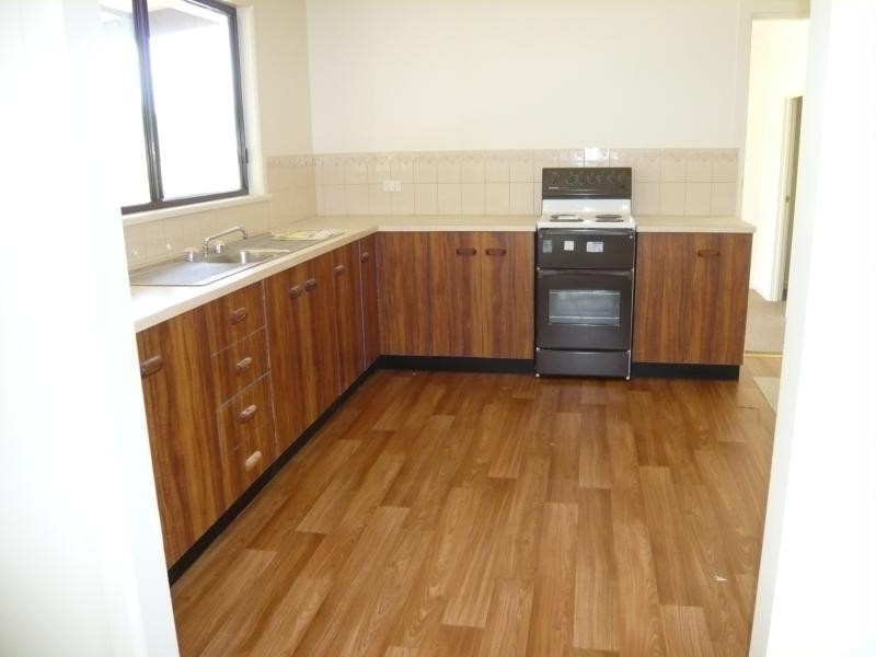 7 showground Road, Mount Pleasant SA 5235