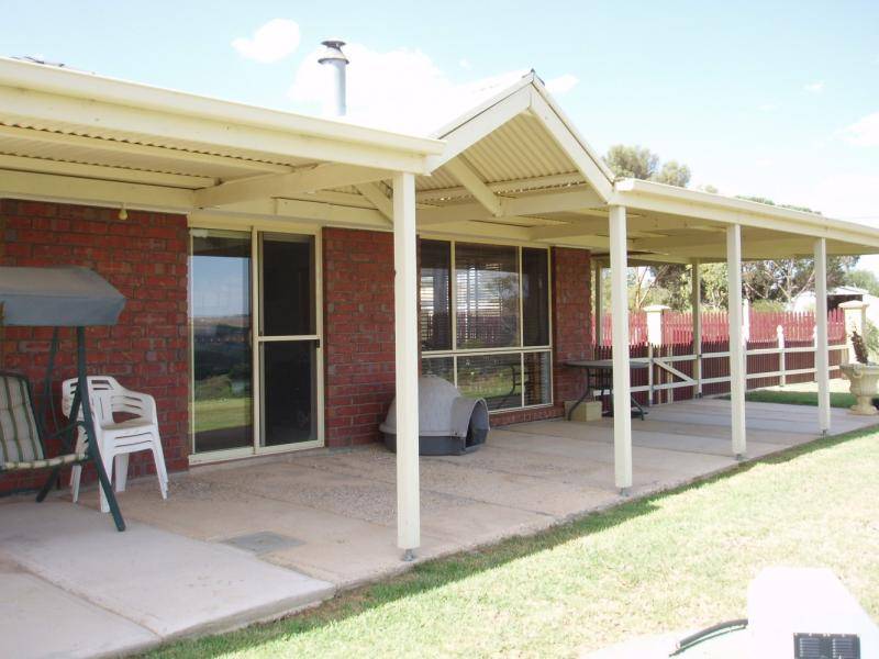 42 CRAWFORD CRESCENT, Mannum SA 5238