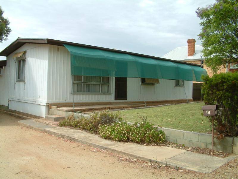 18 BERRYMAN AVENUE, Mannum SA 5238