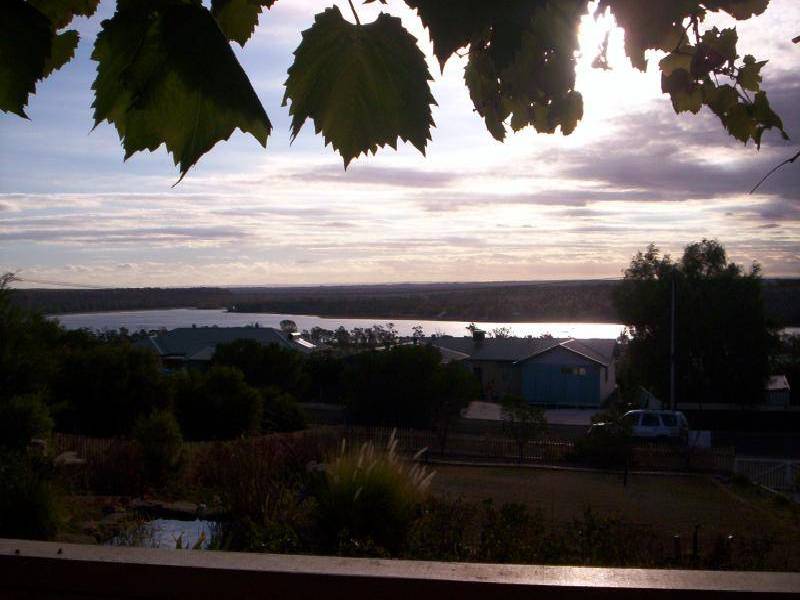 27 ARNOLD COURT, Nildottie SA 5238