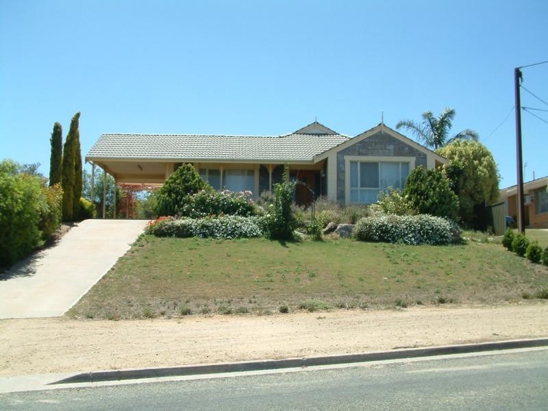 71 CRAWFORD CRESCENT, Mannum SA 5238