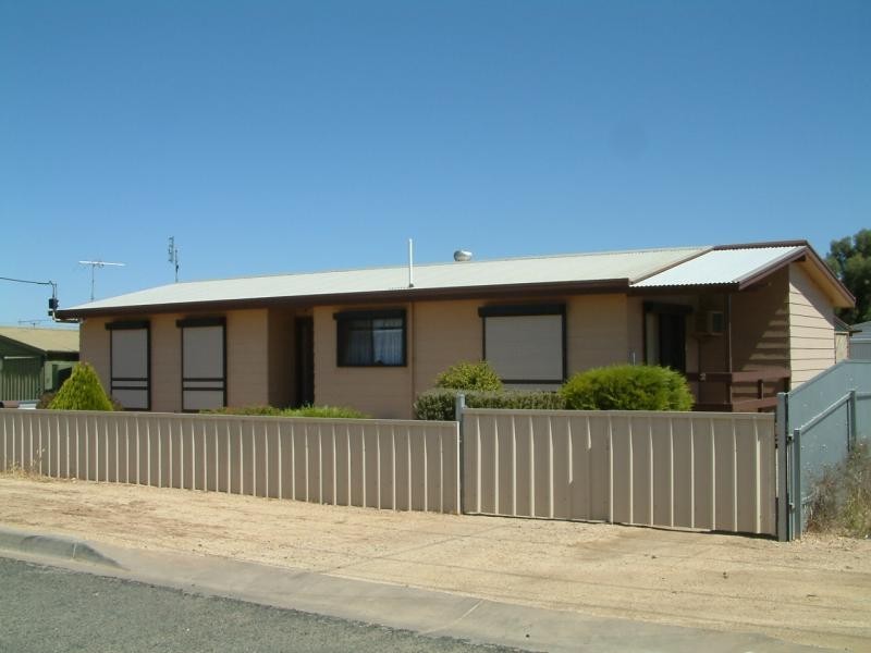 2 MYALL PLACE, Mannum SA 5238