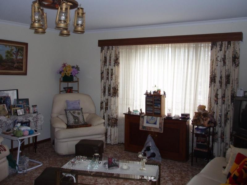 36 Phillip Avenue, Swan Reach SA 5354