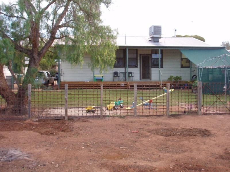 11 Arnold Street, Mannum SA 5238