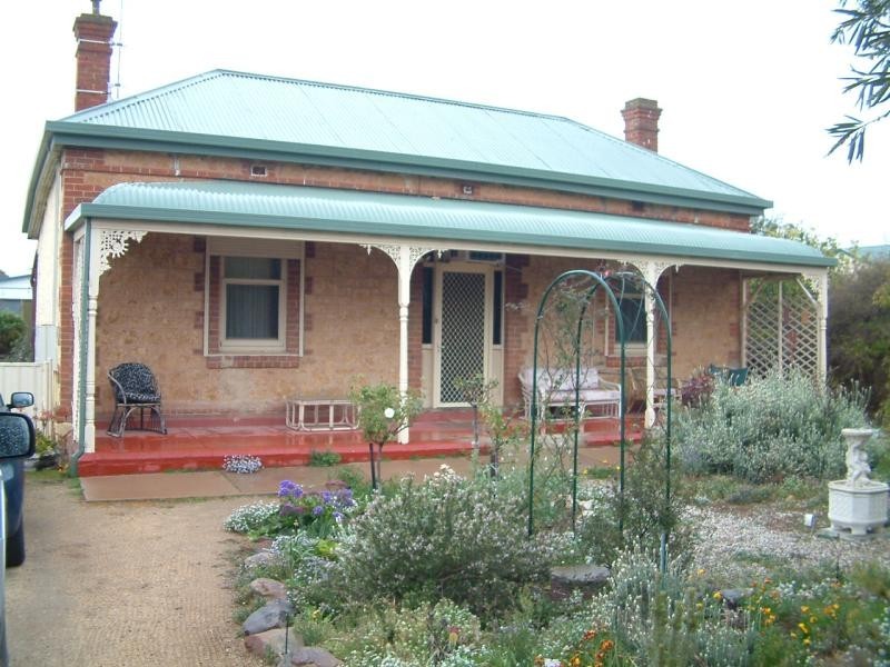 24 King George Street, Mannum SA 5238