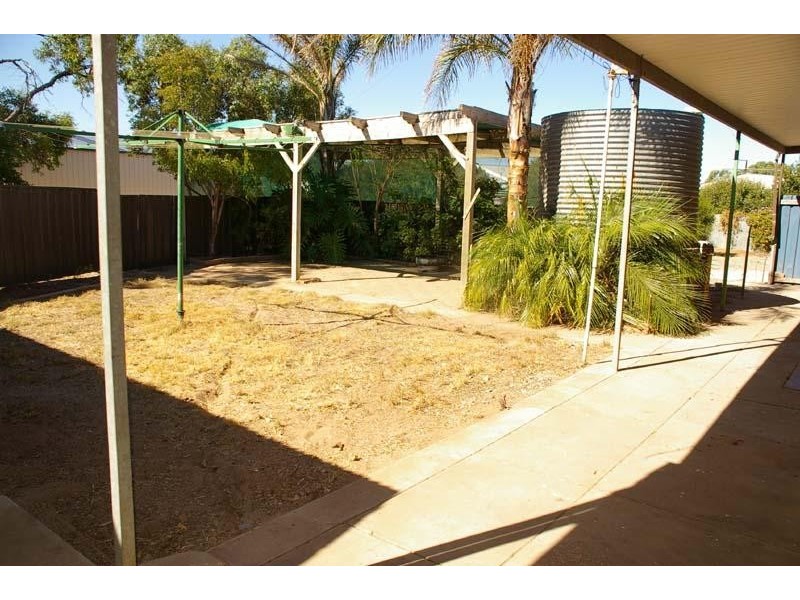 2 Sixth Street, Minlaton SA 5575