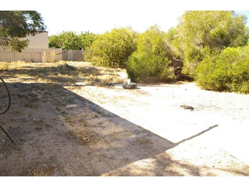 2 Sixth Street, Minlaton SA 5575