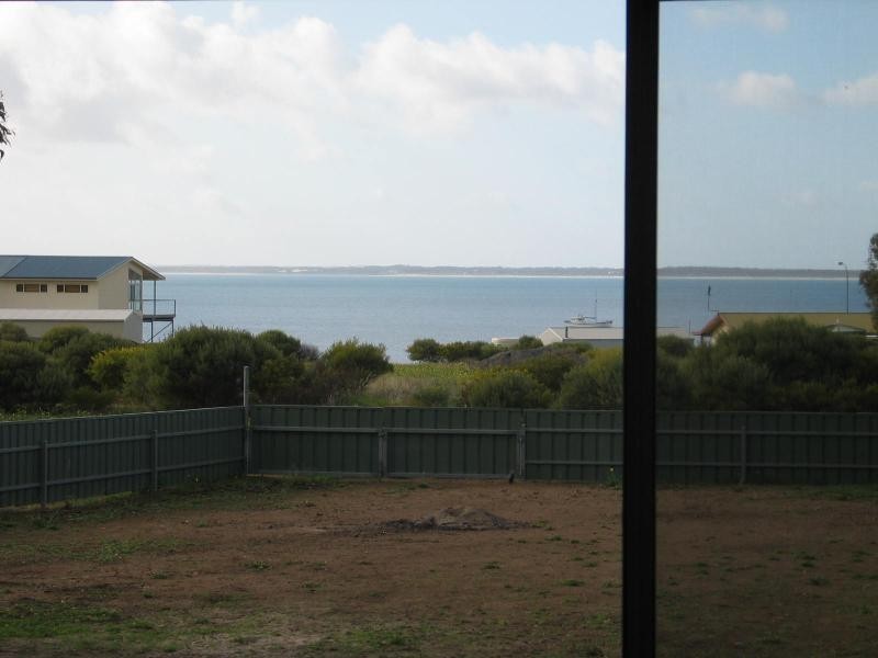 19 Captain Hutchinson Drive, Point Turton SA 5575