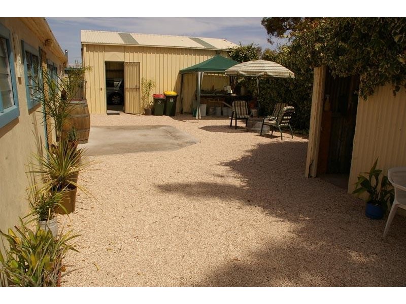 8 Cross Street, Edithburgh SA 5583