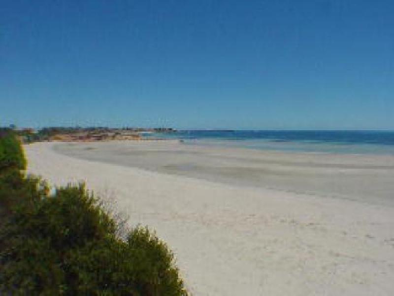 UNIT 1/3 FRANCIS PLACE, Moonta Bay SA 5558