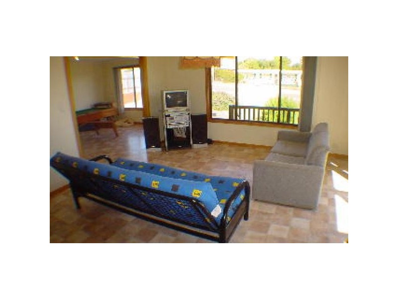 32 Snell Avenue, Port Hughes SA 5558