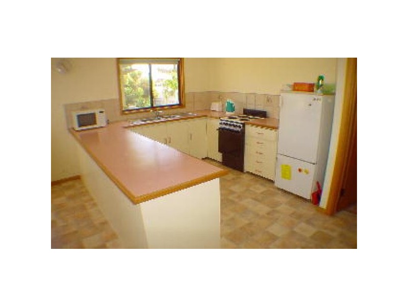 32 Snell Avenue, Port Hughes SA 5558