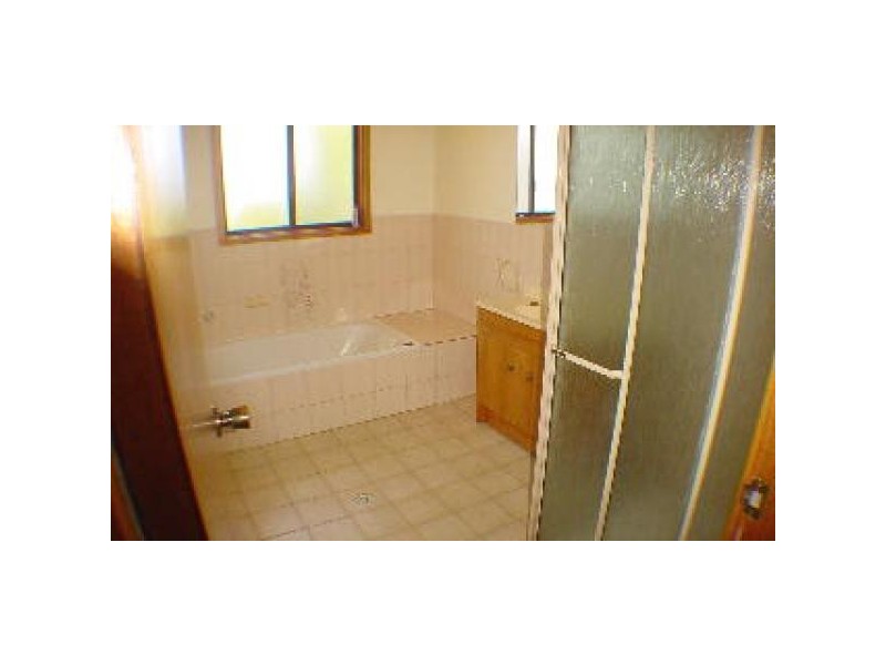 32 Snell Avenue, Port Hughes SA 5558