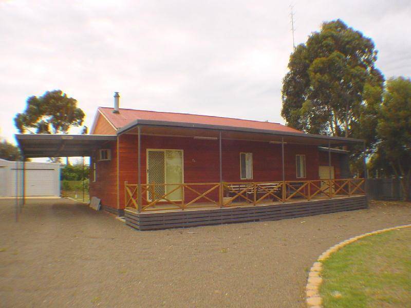 76 MONMOUTH STREET, Moonta Bay SA 5558