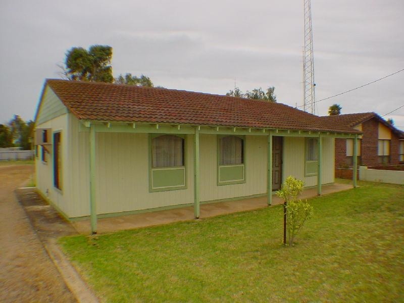 129 Coast Road, Moonta Bay SA 5558