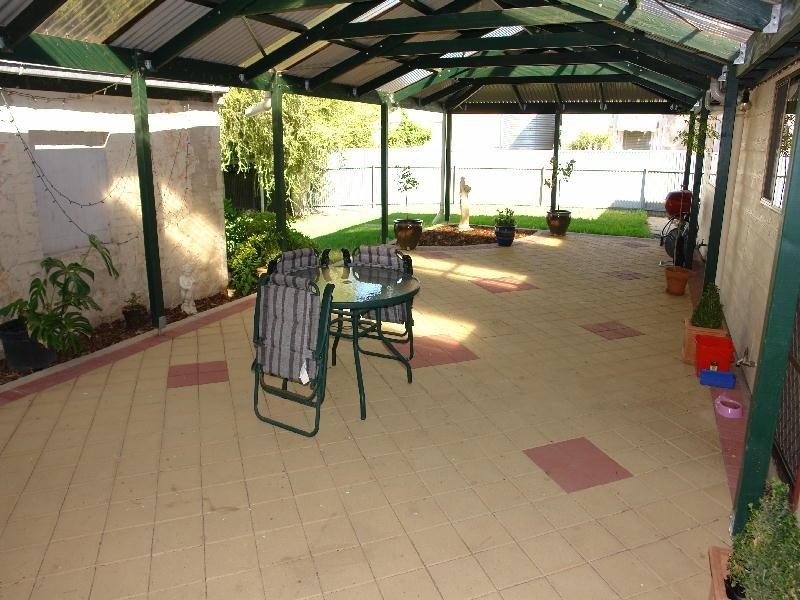 27 Milne Terrace, Moonta SA 5558