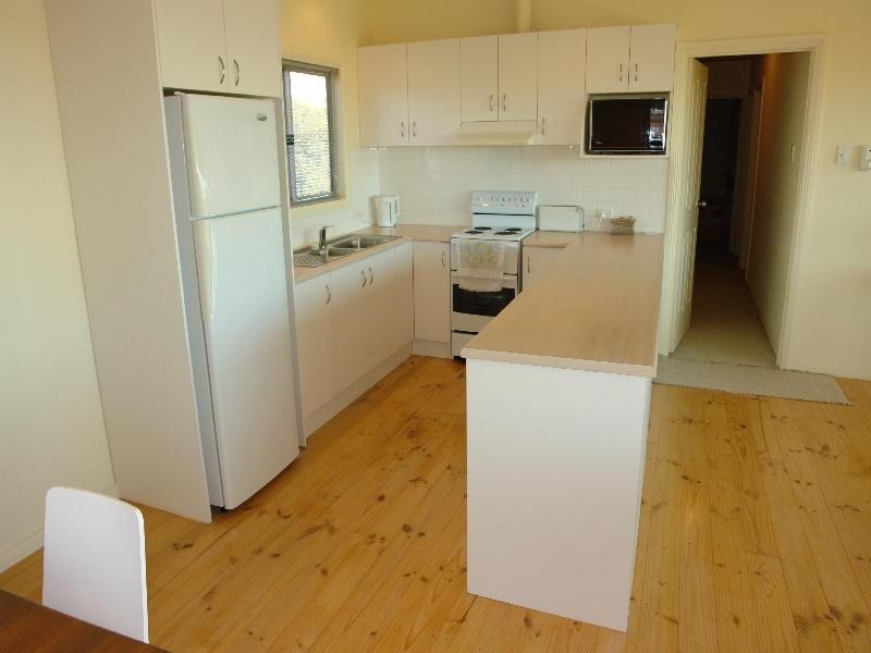 16 Marine Parade, Moonta Bay SA 5558