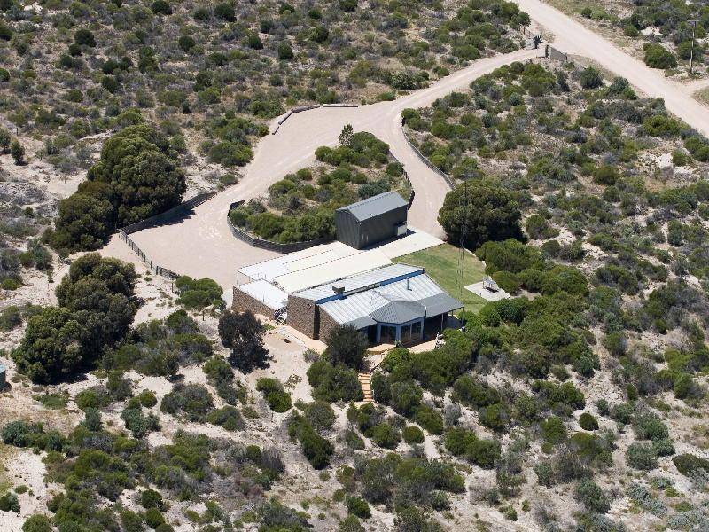 1 NORTH TERRACE, Moonta Bay SA 5558