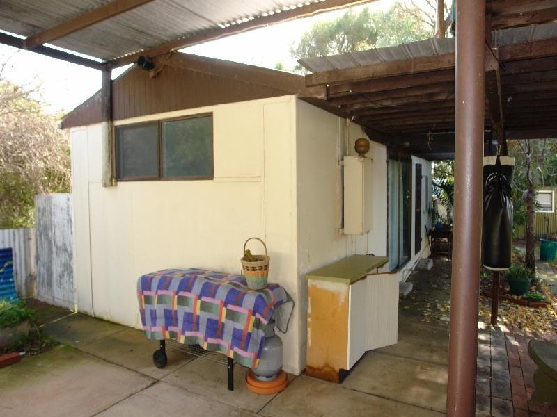 5 OLIVE PLACE, Moonta Bay SA 5558