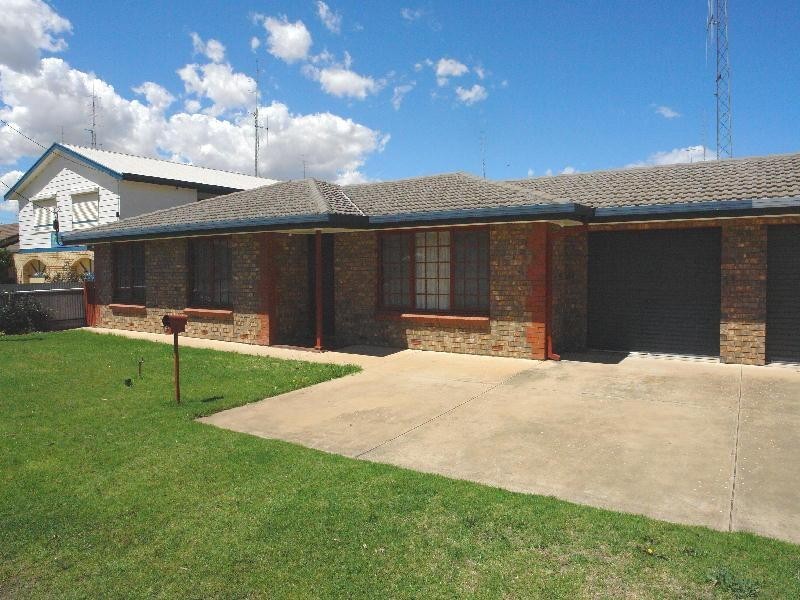 8A Percy Street, Moonta Bay SA 5558