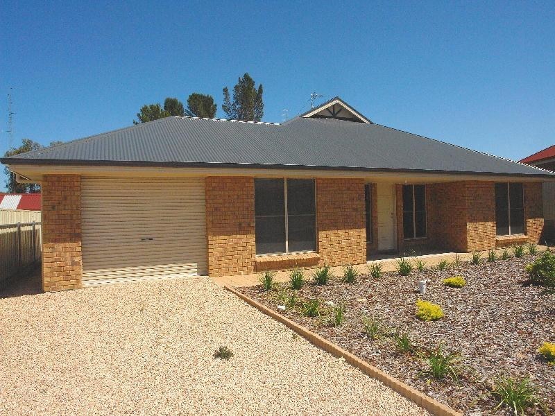 7 Roach Court, Moonta Bay SA 5558