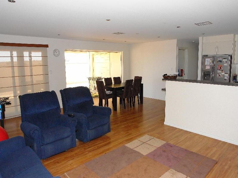 13 Hazel Street, Moonta Bay SA 5558