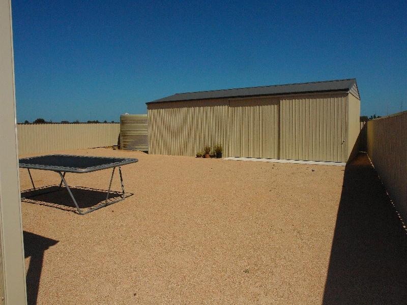 13 Hazel Street, Moonta Bay SA 5558