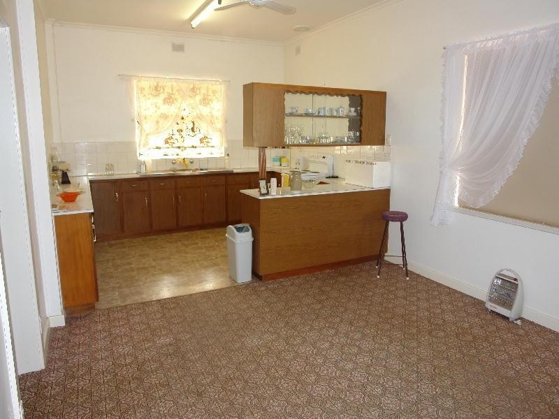 24 Milne Terrace, Moonta SA 5558
