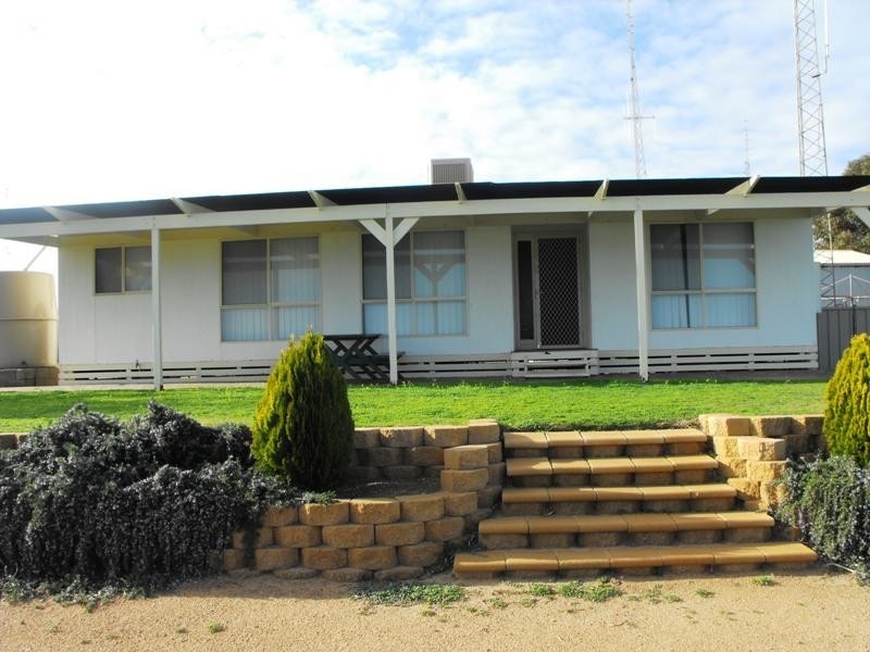 10 Marine Parade, Moonta Bay SA 5558