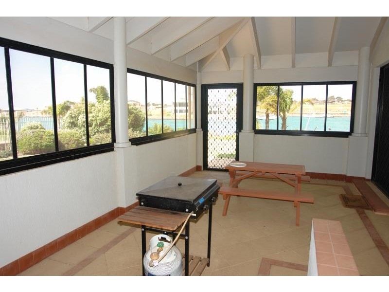 52 Pamir Court, Wallaroo SA 5556