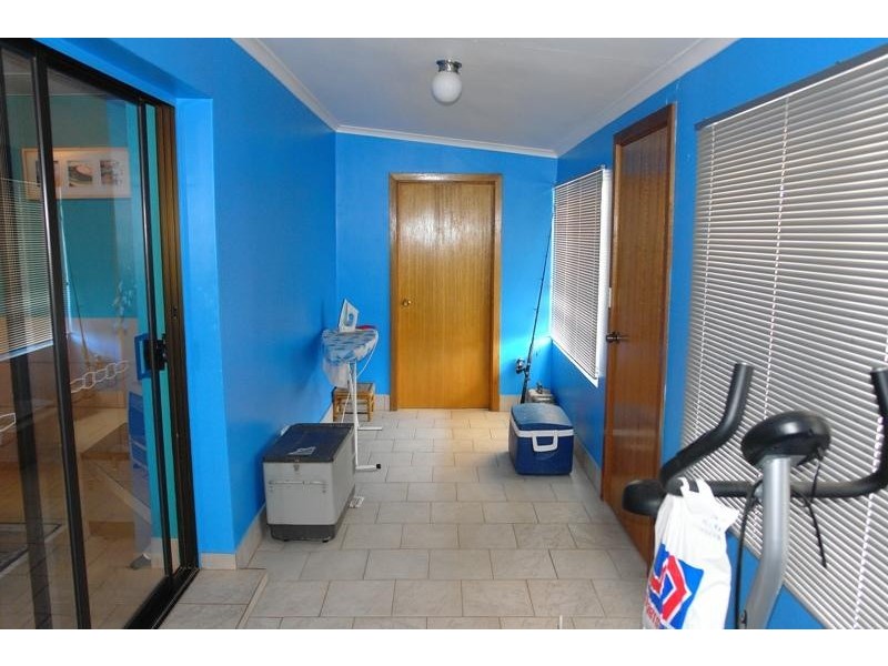 11 Stirling Street, Wallaroo SA 5556