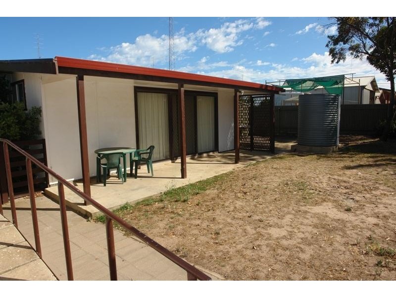 17 Randolph Street, Port Hughes SA 5558