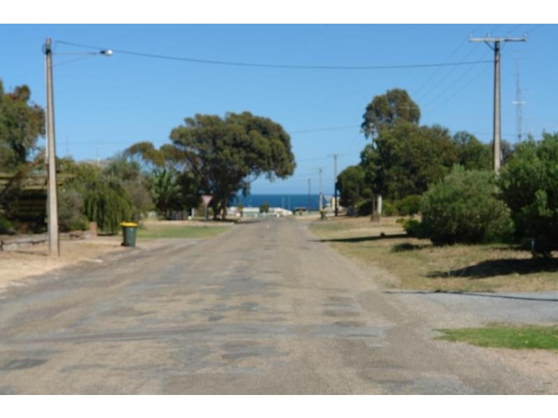 17 Randolph Street, Port Hughes SA 5558