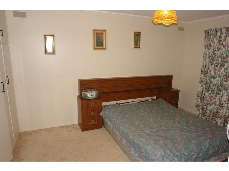 17 Randolph Street, Port Hughes SA 5558