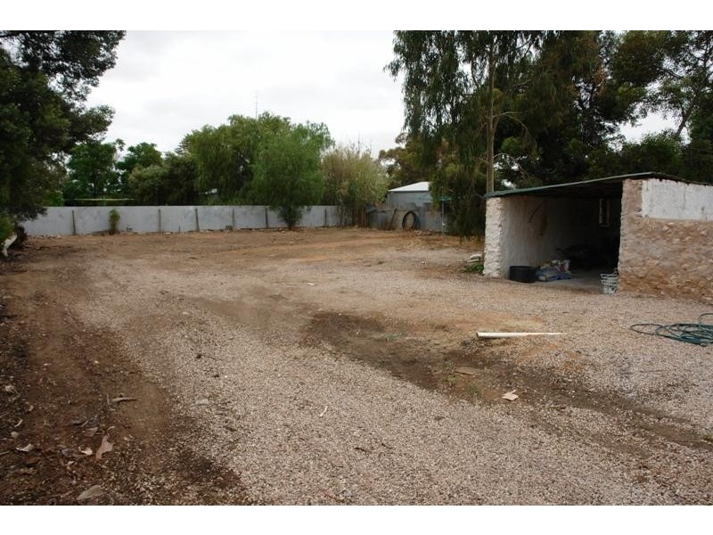 102 George Street, Moonta SA 5558
