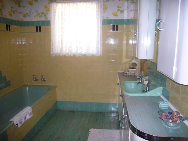 28 Ardrossan Road (corner Shannon Tce), Maitland SA 5573