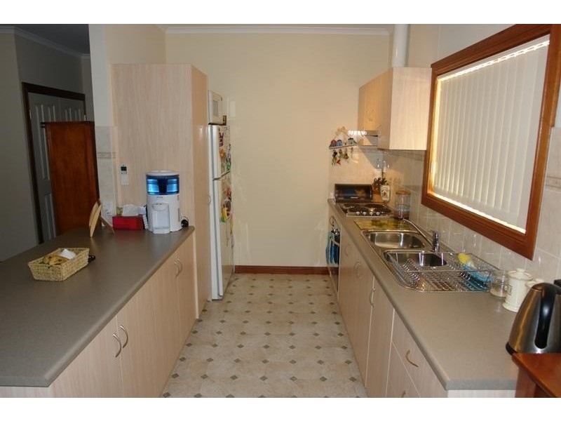 4 Reynolds Street, Moonta Bay SA 5558