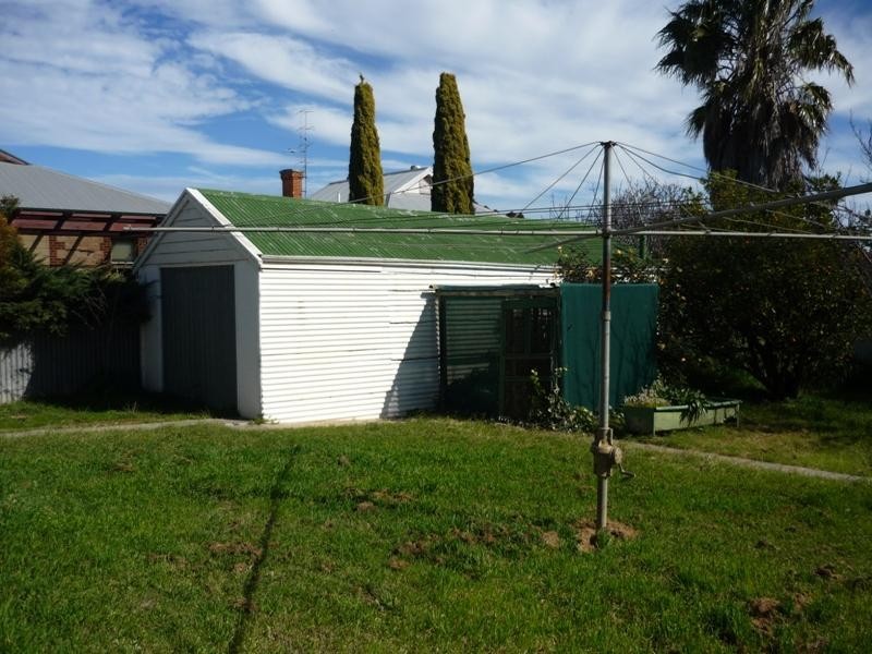 18 Caroline Street, Maitland SA 5573