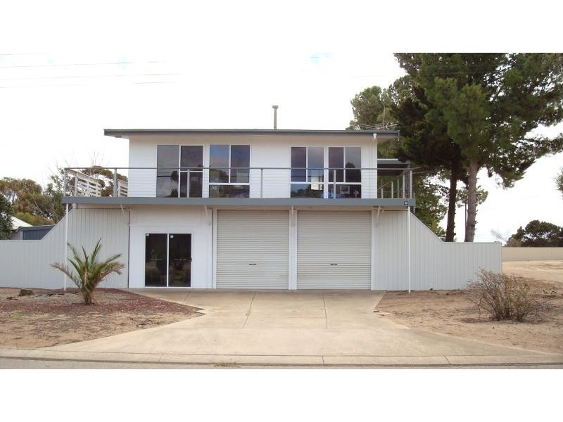 23-25 MANWURTA ST, Port Clinton SA 5570