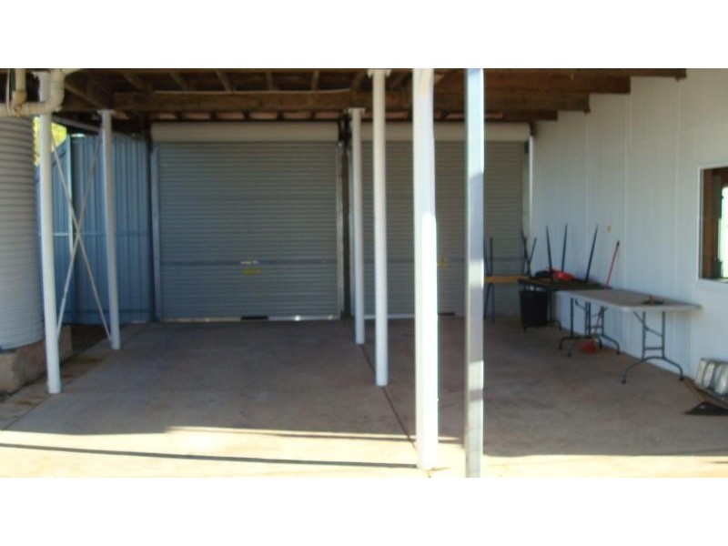 23-25 MANWURTA ST, Port Clinton SA 5570