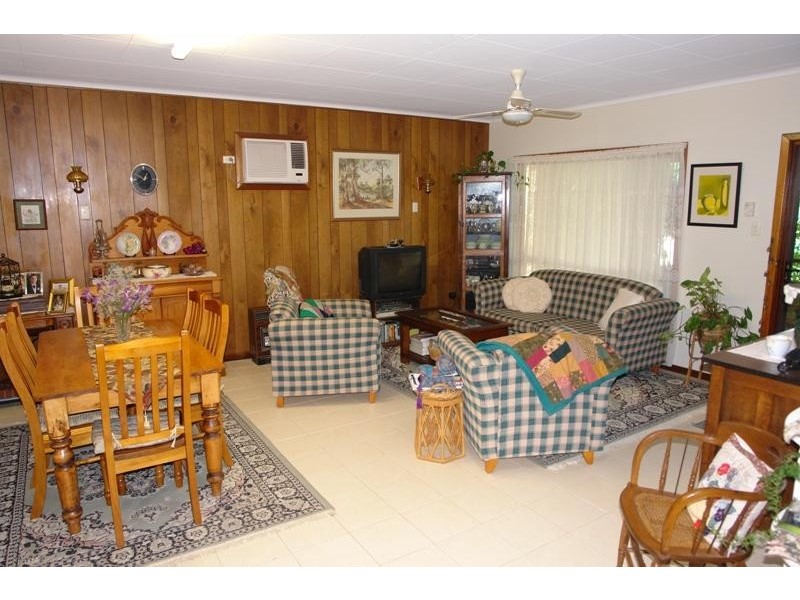 10 First Street, Moonta SA 5558