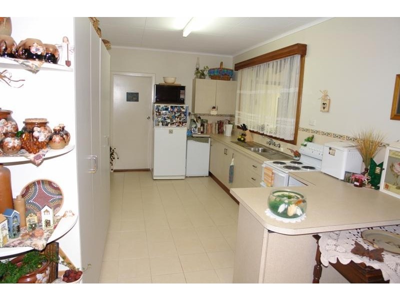 10 First Street, Moonta SA 5558
