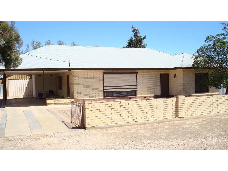 32 Kadina Road, Wallaroo SA 5556